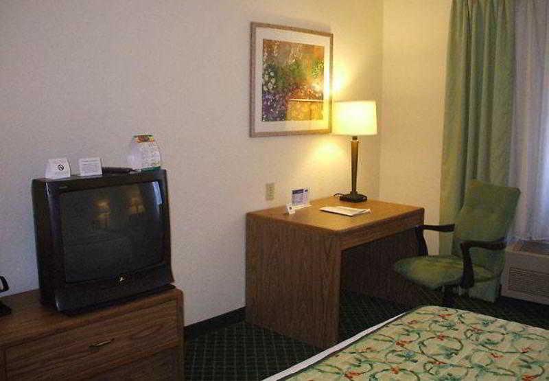 Fairfield Inn & Suites By Marriott Terre Haute Exterior foto